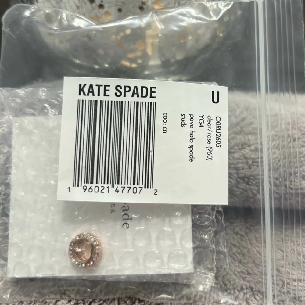 🔥NWT KATE SPADE SPOT THE SPADE EARRINGS,CLEAR/GOLD🔥 - Picture 3 of 6